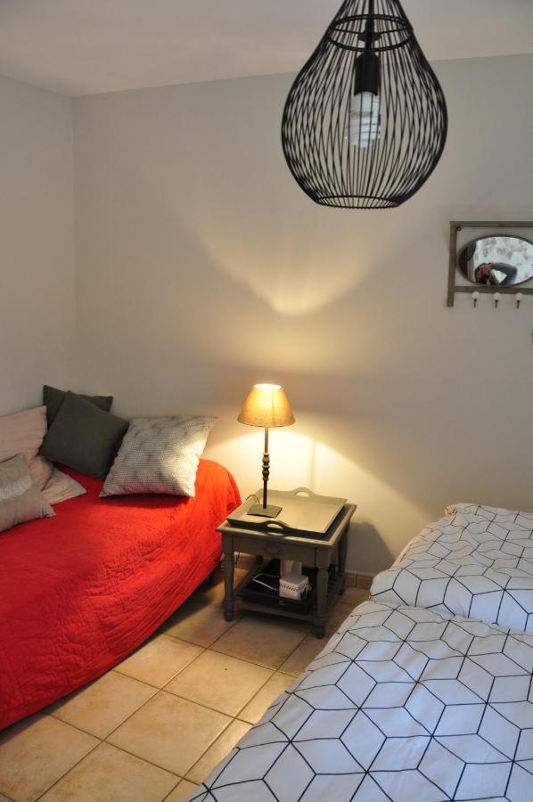La Rialhe Bed and Breakfast Taulignan Buitenkant foto